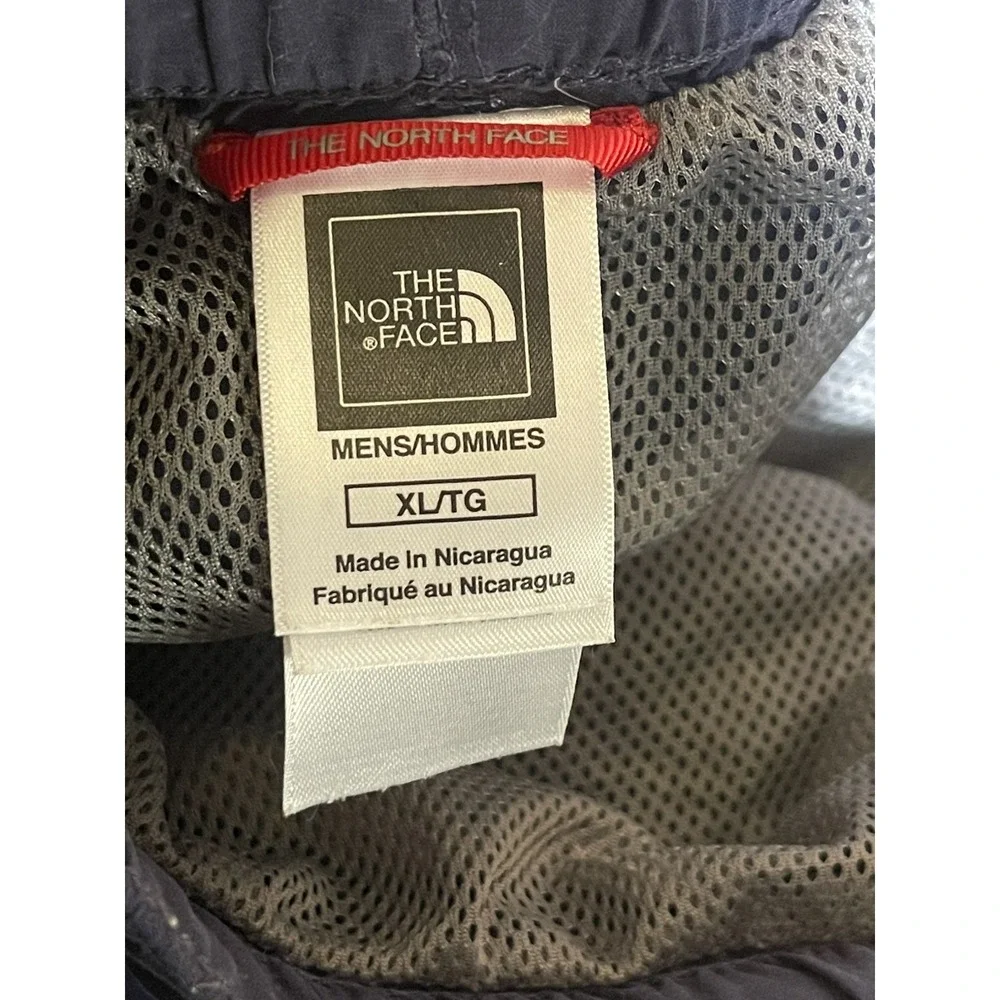 The North Face Cargo Hiking Shorts Men's XL Navy Belted Outdoor Trail Nylon